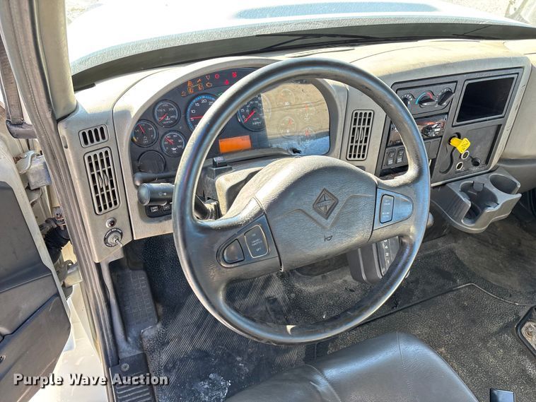 image for item ED2279 2016 International 4300 truck cab and chassis