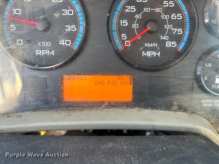 image for item ED2279 2016 International 4300 truck cab and chassis