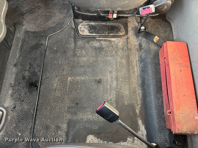 image for item ED2279 2016 International 4300 truck cab and chassis