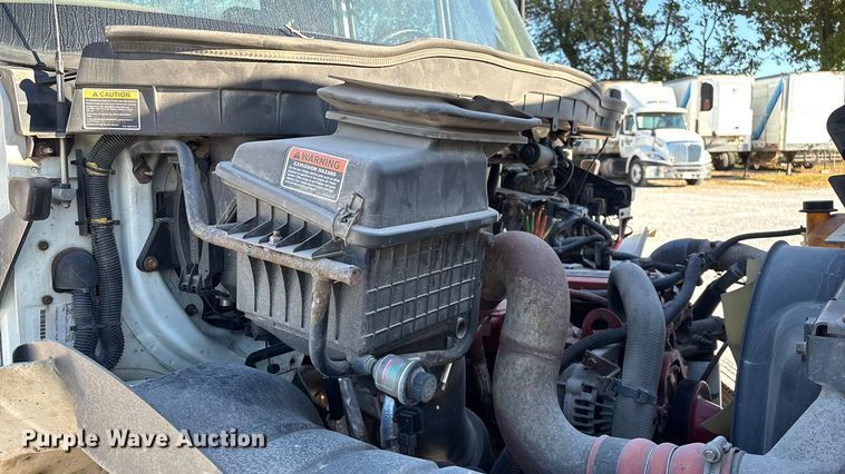 image for item ED2279 2016 International 4300 truck cab and chassis