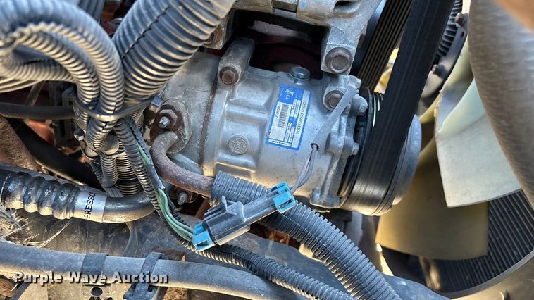 image for item ED2279 2016 International 4300 truck cab and chassis