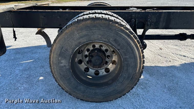 image for item ED2279 2016 International 4300 truck cab and chassis