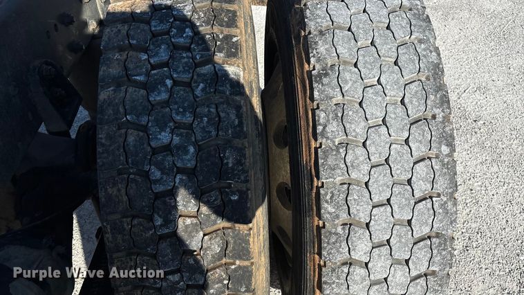 image for item ED2279 2016 International 4300 truck cab and chassis