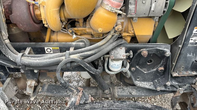 image for item ED2290 2006 Peterbilt 379 semi truck