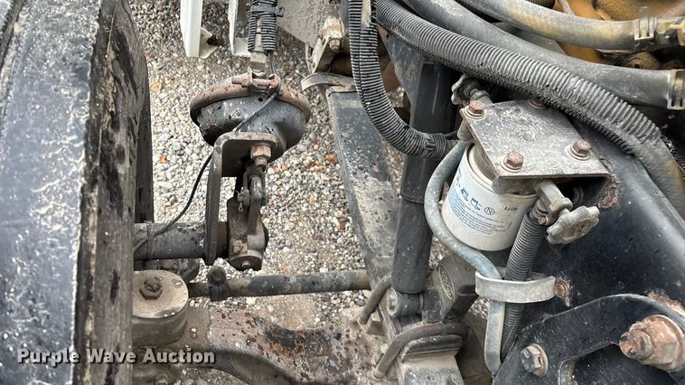 image for item ED2290 2006 Peterbilt 379 semi truck