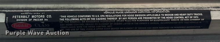 image for item ED2290 2006 Peterbilt 379 semi truck