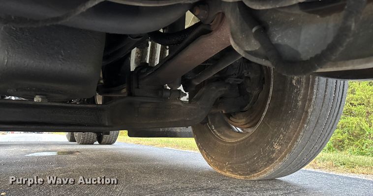 image for item ED2292 2007 International 8600 semi truck