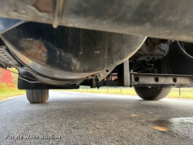 image for item ED2292 2007 International 8600 semi truck