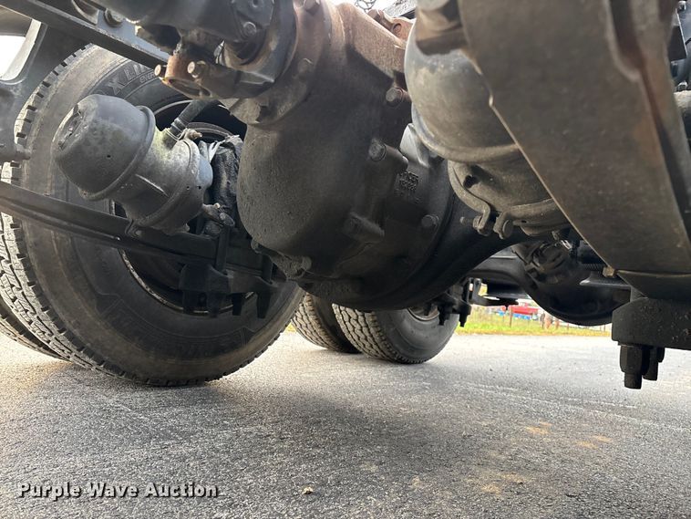 image for item ED2292 2007 International 8600 semi truck