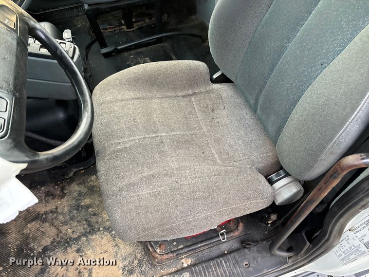 image for item ED2292 2007 International 8600 semi truck