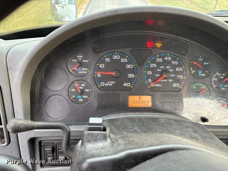 image for item ED2292 2007 International 8600 semi truck