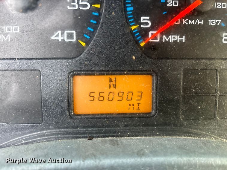 image for item ED2292 2007 International 8600 semi truck