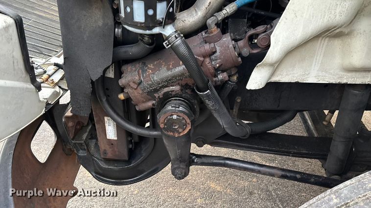 image for item ED2292 2007 International 8600 semi truck