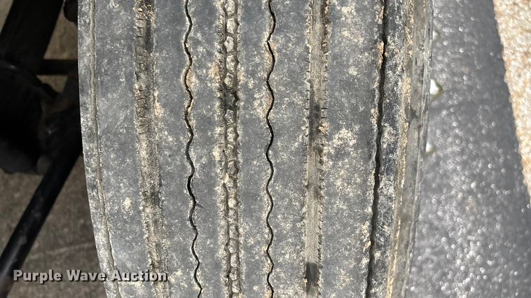 image for item ED2292 2007 International 8600 semi truck