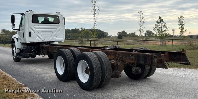 image for item ED2293 2010 International 4400 truck cab and chassis