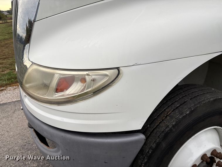 image for item ED2293 2010 International 4400 truck cab and chassis