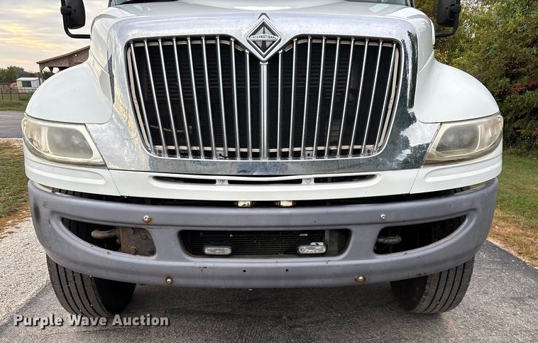 image for item ED2293 2010 International 4400 truck cab and chassis