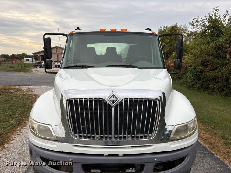 image for item ED2293 2010 International 4400 truck cab and chassis