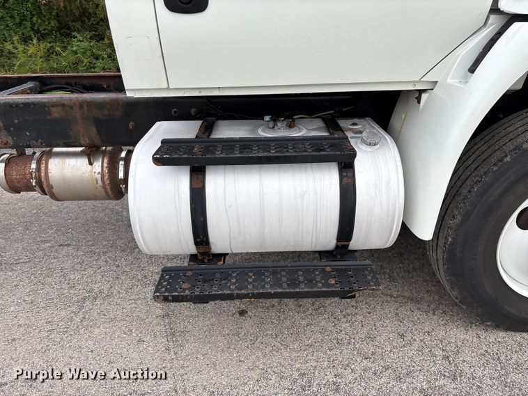 image for item ED2293 2010 International 4400 truck cab and chassis