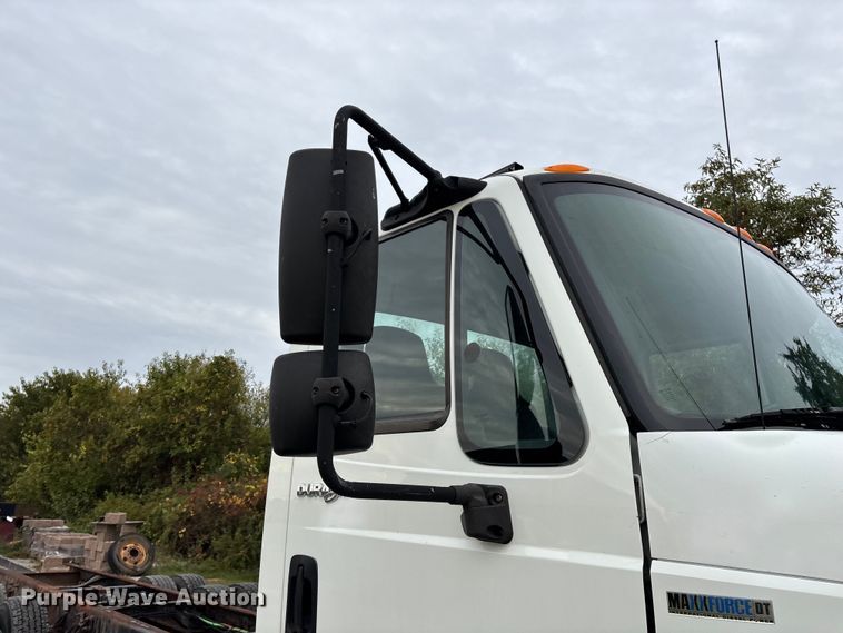 image for item ED2293 2010 International 4400 truck cab and chassis