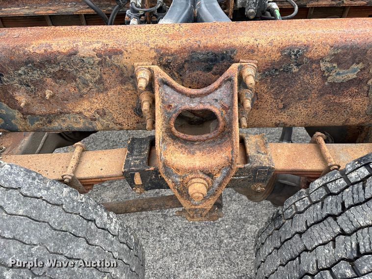 image for item ED2293 2010 International 4400 truck cab and chassis