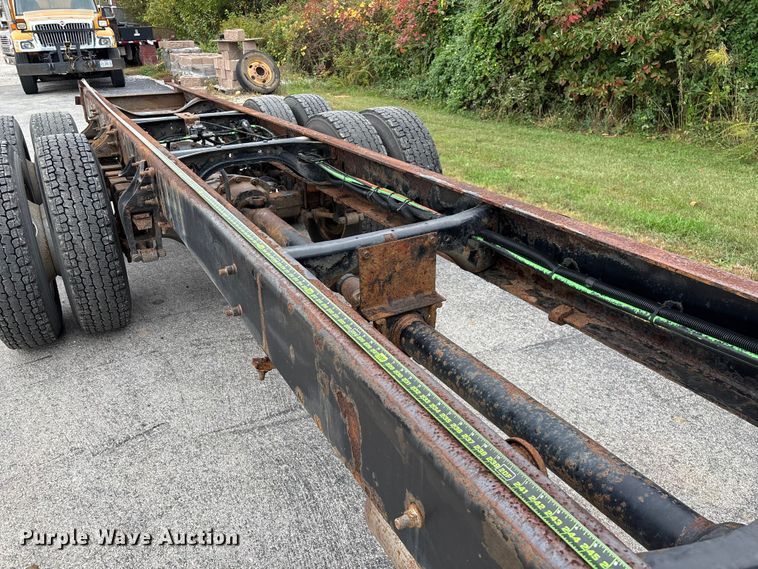 image for item ED2293 2010 International 4400 truck cab and chassis