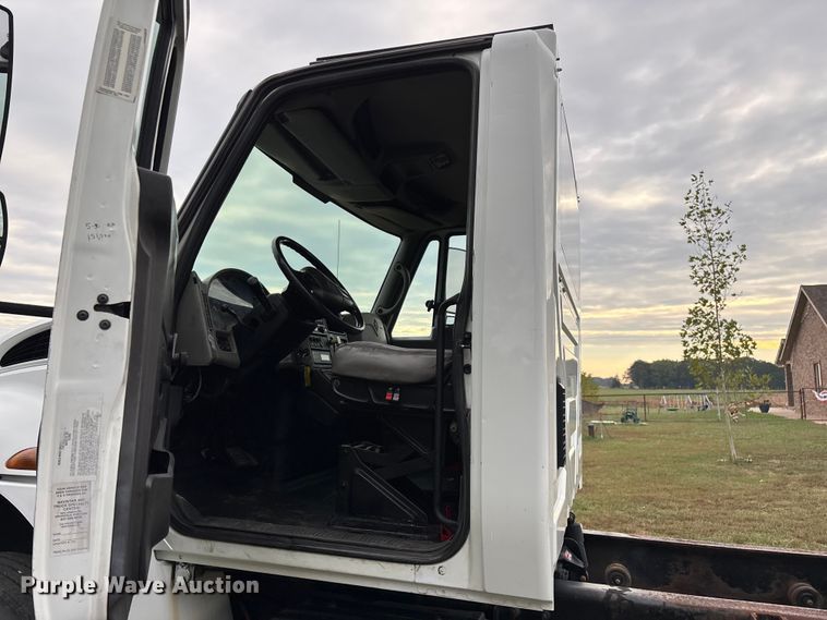 image for item ED2293 2010 International 4400 truck cab and chassis