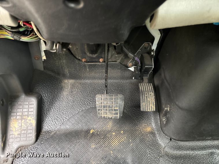 image for item ED2293 2010 International 4400 truck cab and chassis