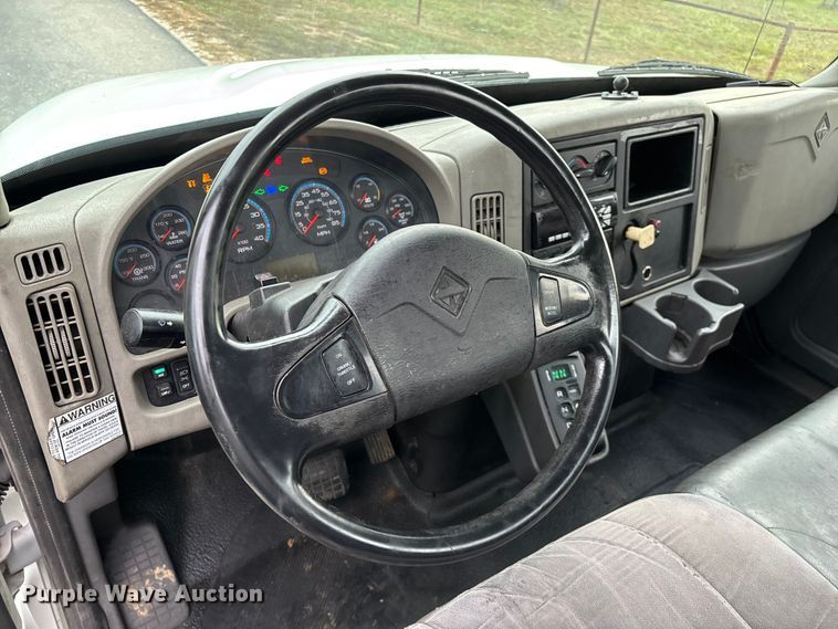 image for item ED2293 2010 International 4400 truck cab and chassis