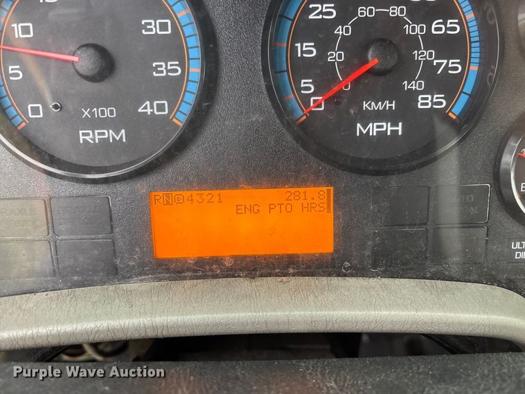 image for item ED2293 2010 International 4400 truck cab and chassis