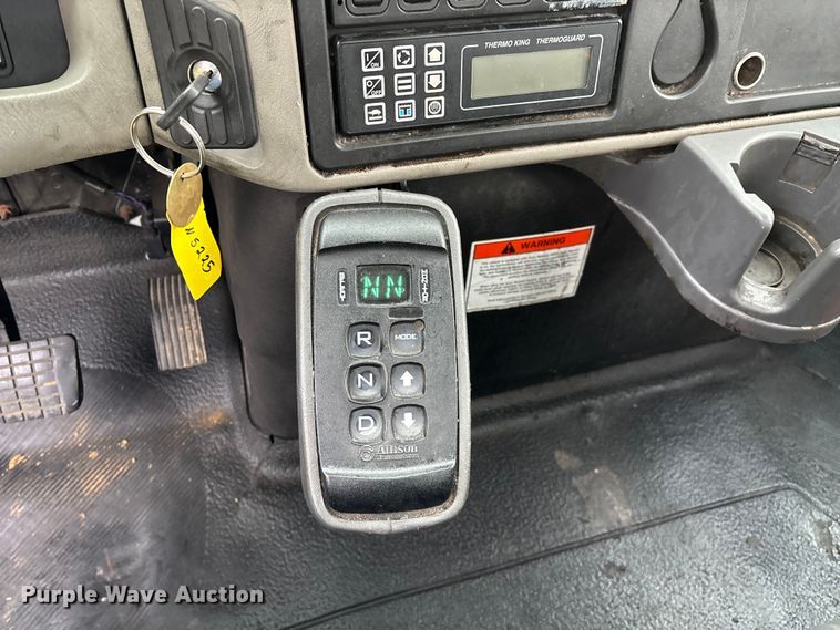 image for item ED2293 2010 International 4400 truck cab and chassis