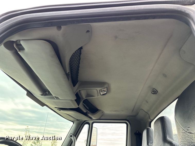 image for item ED2293 2010 International 4400 truck cab and chassis