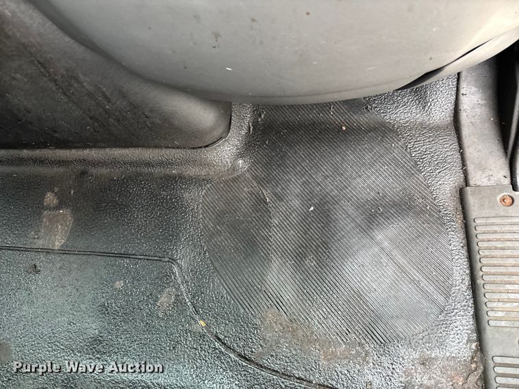 image for item ED2293 2010 International 4400 truck cab and chassis