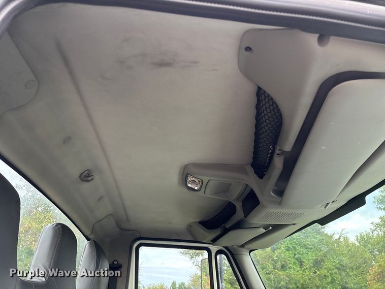 image for item ED2293 2010 International 4400 truck cab and chassis