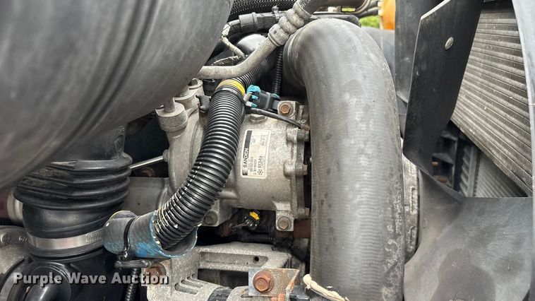 image for item ED2293 2010 International 4400 truck cab and chassis