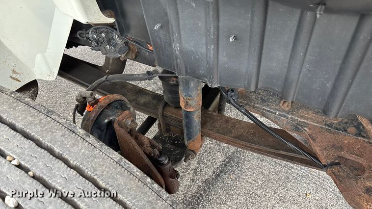 image for item ED2293 2010 International 4400 truck cab and chassis