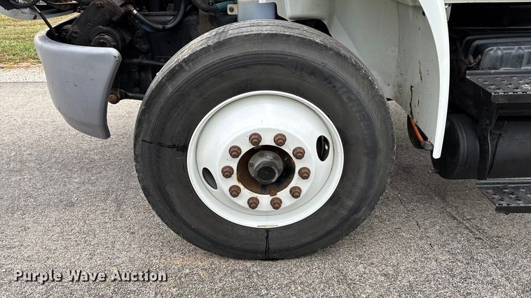 image for item ED2293 2010 International 4400 truck cab and chassis