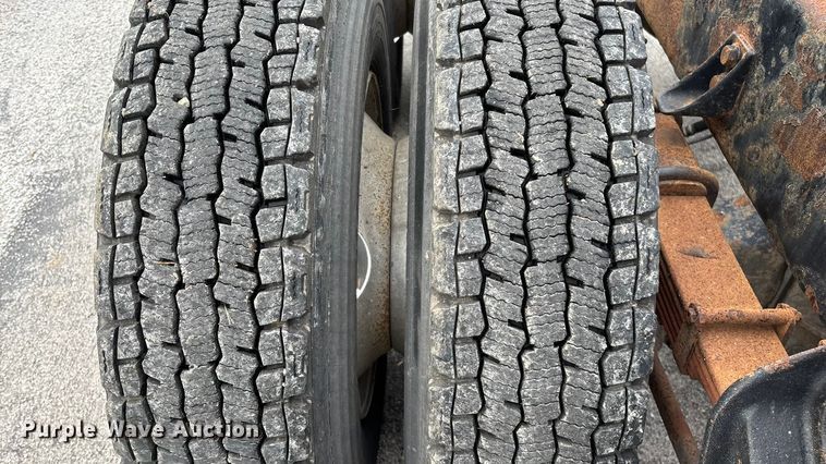 image for item ED2293 2010 International 4400 truck cab and chassis