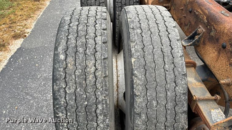 image for item ED2293 2010 International 4400 truck cab and chassis