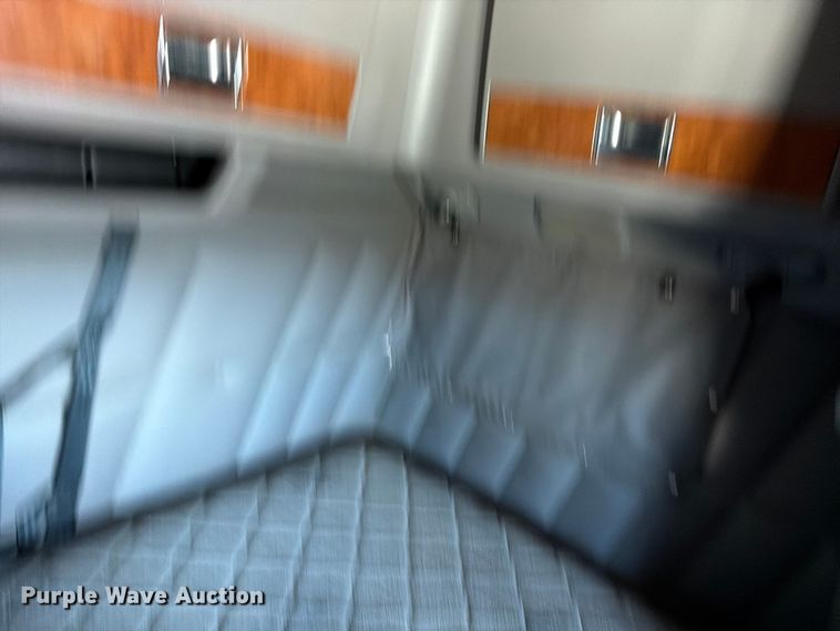 image for item ED5913 2007 Peterbilt 379 semi truck