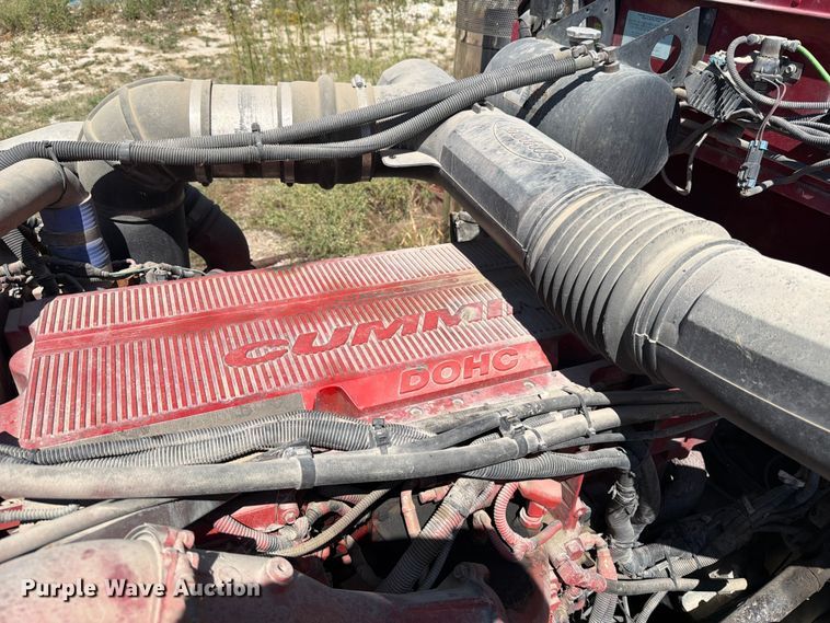 image for item ED5913 2007 Peterbilt 379 semi truck