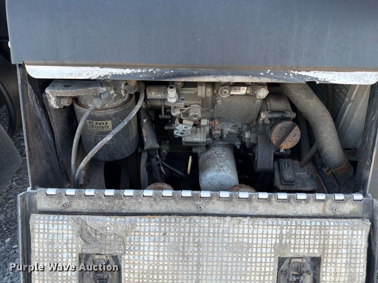 image for item ED5958 2016 Peterbilt 389 semi truck