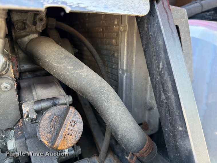 image for item ED5958 2016 Peterbilt 389 semi truck