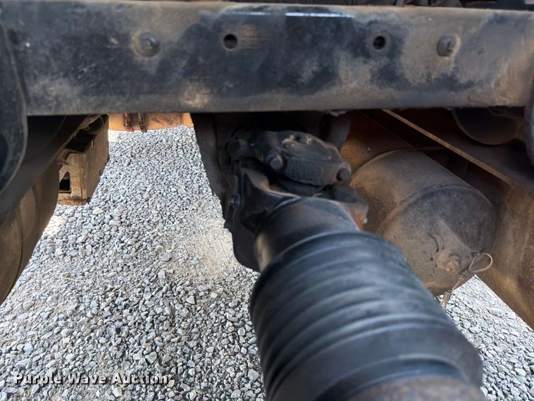 image for item ED5958 2016 Peterbilt 389 semi truck