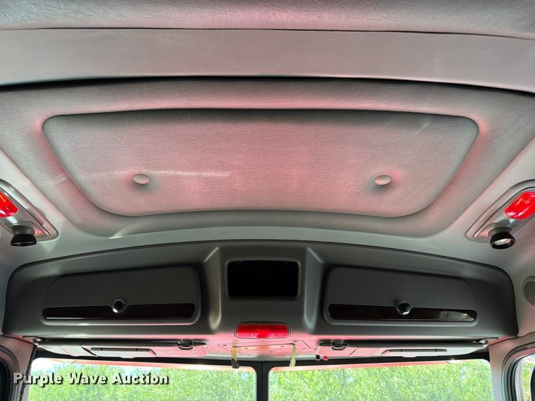 image for item ED5958 2016 Peterbilt 389 semi truck