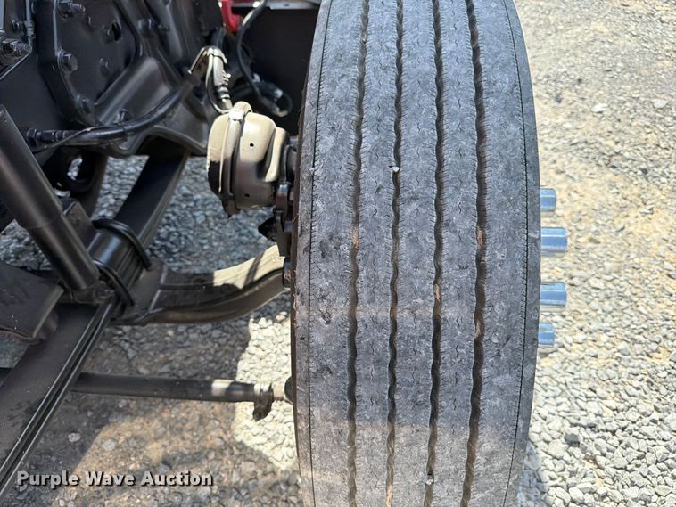 image for item ED5958 2016 Peterbilt 389 semi truck