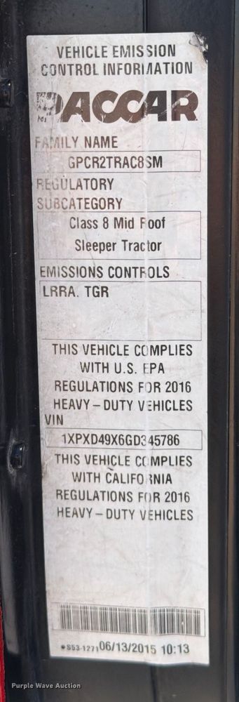 image for item ED5958 2016 Peterbilt 389 semi truck