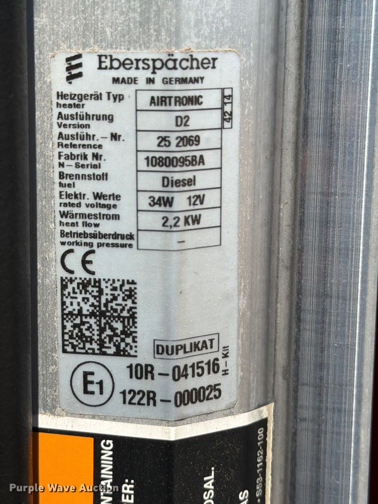 image for item ED5958 2016 Peterbilt 389 semi truck