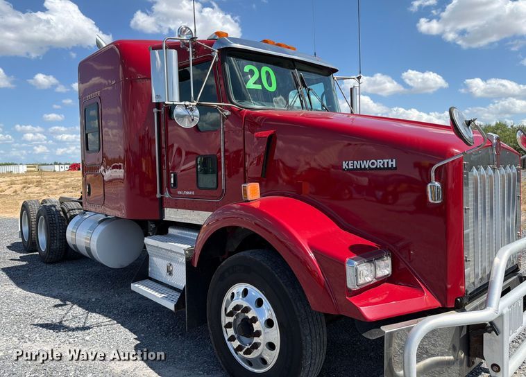 image for item ED5959 2020 Kenworth T800 semi truck