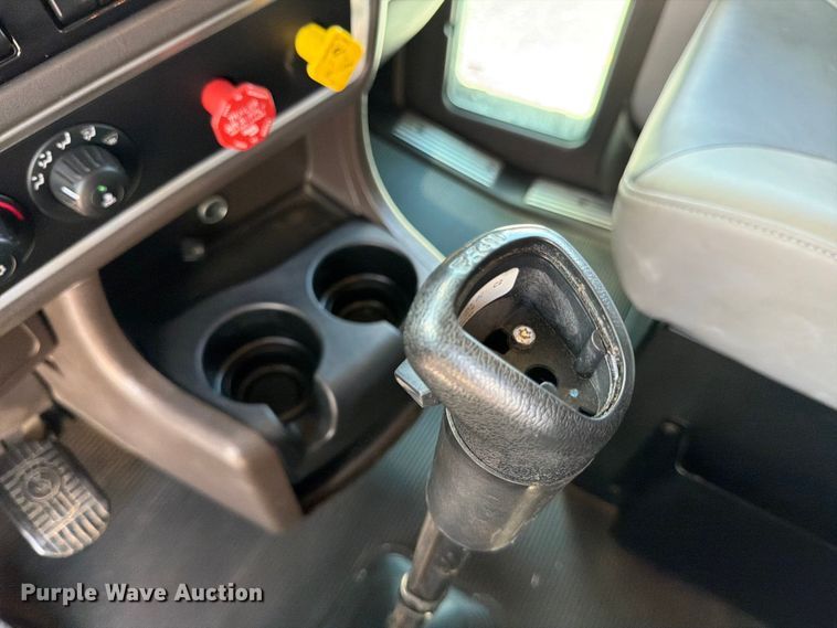 image for item ED5959 2020 Kenworth T800 semi truck